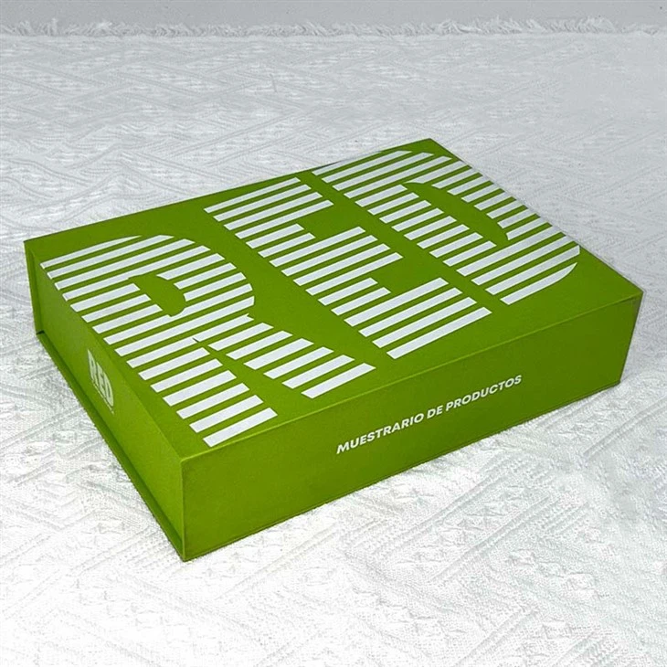 custom packaging for shirts (2)